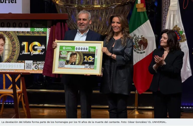homenaje a Juan Gabriel